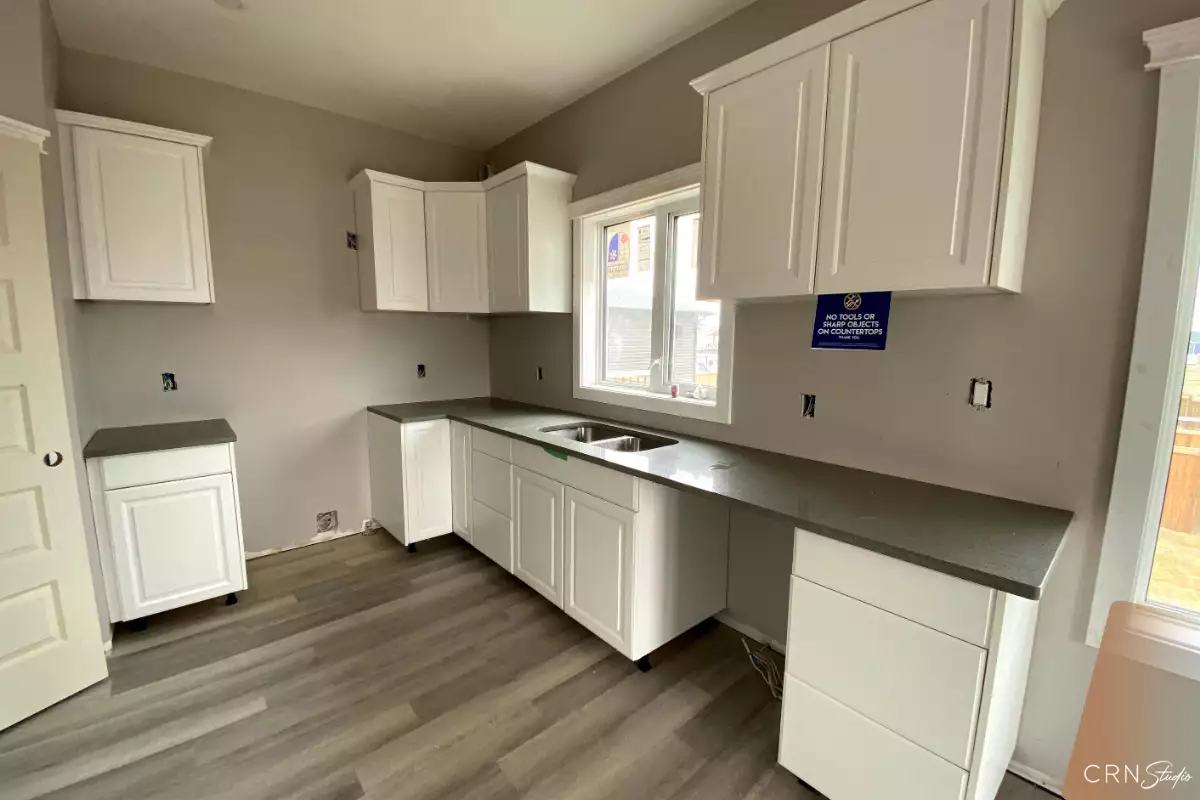 Tartufo quartz surface installed in an Okanagan kitchen
